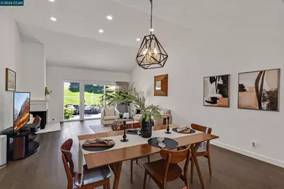 692 Silver Lake Dr, Danville, CA 94526 - Photo 1