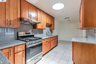 2538 16th St, Oakland, CA 94601 - Photo 11