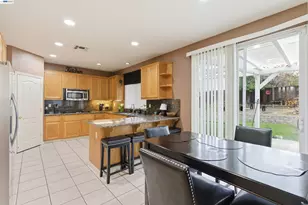 2076 Captalpa, Antioch, CA 94509 - Photo 7