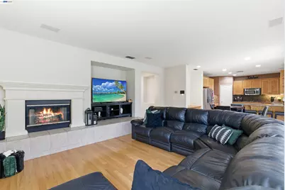 2076 Captalpa, Antioch, CA 94509 - Photo 11