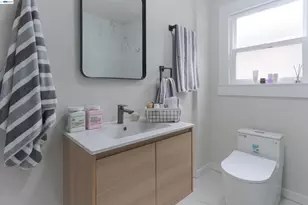 318 Pine St, Stockton, CA 95204 - Photo 19