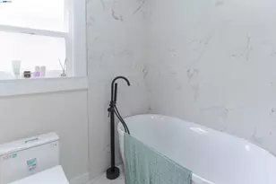 318 Pine St, Stockton, CA 95204 - Photo 21