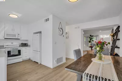 1260 Pine Creek Way #I, Concord, CA 94520 - Photo 9