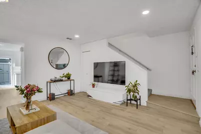 1260 Pine Creek Way #I, Concord, CA 94520 - Photo 3