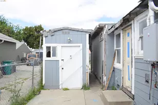 9945 B St, Oakland, CA 94603 - Photo 21