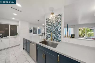 330 Vernon St #207, Oakland, CA 94610 - Photo 9