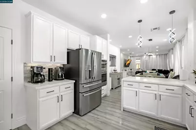 621 Black Oak Way, Antioch, CA 94509 - Photo 17