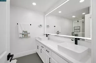 621 Black Oak Way, Antioch, CA 94509 - Photo 43