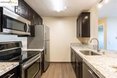 6400 Christie Ave #3213, Emeryville, CA 94608 - Photo 1