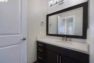 6400 Christie Ave, Emeryville, CA 94608 - Photo 17
