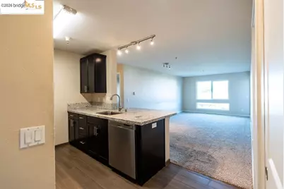 6400 Christie Ave #3213, Emeryville, CA 94608 - Photo 5