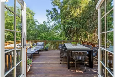 1858 San Lorenzo Ave, Berkeley, CA 94707 - Photo 21