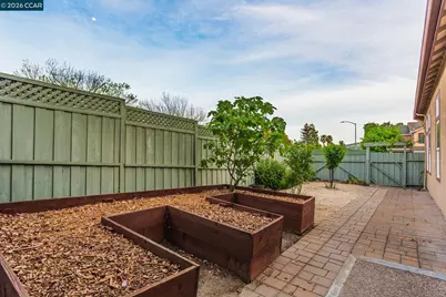 7592 Meadow Ct, Dublin, CA 94568 - Photo 35