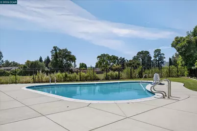 1065 Mohr Ln #D, Concord, CA 94518 - Photo 23