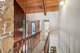 2835 Morley Dr, Oakland, CA 94611 - Photo 35