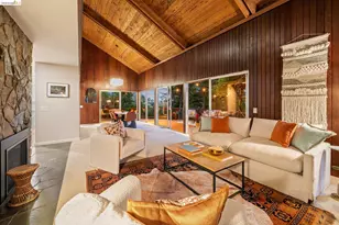 2835 Morley Dr, Oakland, CA 94611 - Photo 9