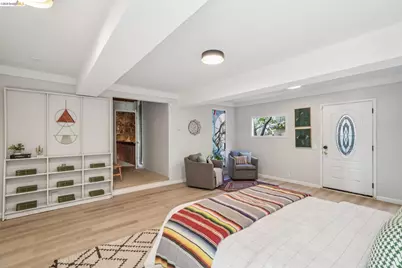 2835 Morley Dr., Oakland, CA 94611 - Photo 37