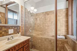 2835 Morley Dr, Oakland, CA 94611 - Photo 41