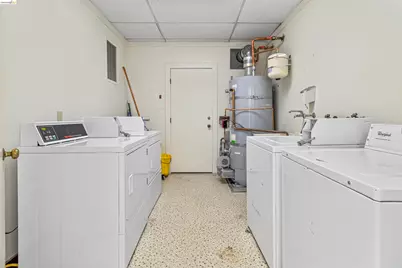 1732 University Ave, Berkeley, CA 94705 - Photo 17