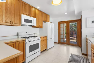 2516 Buena Vista Ave, Alameda, CA 94501 - Photo 15