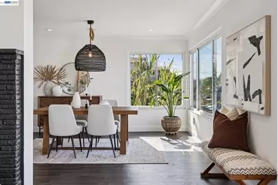 3009 Broadmoor View, Oakland, CA 94605 - Photo 13