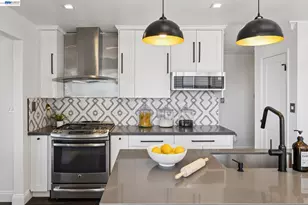 3009 Broadmoor View, Oakland, CA 94605 - Photo 25