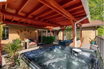 2651 Tamalpais Dr, Pinole, CA 94564 - Photo 37