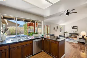 2651 Tamalpais Dr, Pinole, CA 94564 - Photo 27