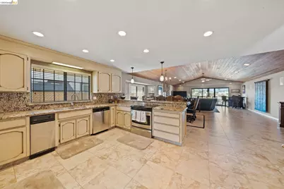 5621 Starboard Dr, Discovery Bay, CA 94505 - Photo 7