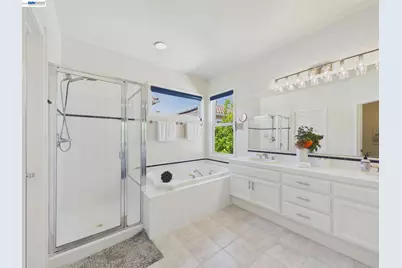 16 Poppy Hills Ln, San Ramon, CA 94583 - Photo 31
