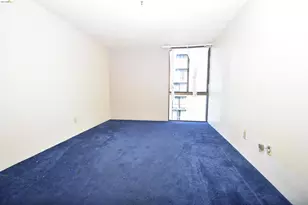 555 Pierce St, Albany, CA 94706 - Photo 15