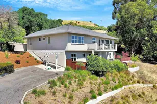 1100 Dunsyre Dr, Lafayette, CA 94549 - Photo 39