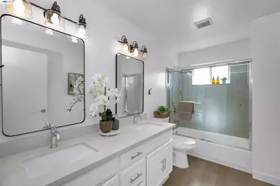 18286 Center St, Castro Valley, CA 94546 - Photo 29