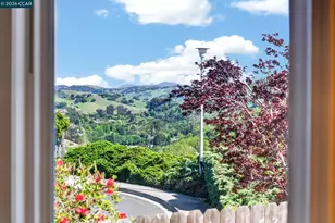 2134 Whippoorwill Ct, Pinole, CA 94564 - Photo 25