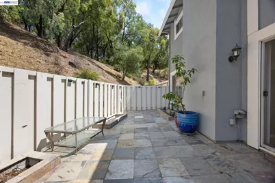 34 Chimney Rock, Oakland, CA 94605 - Photo 17