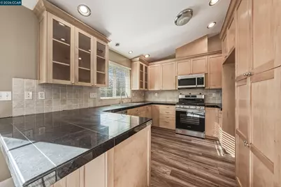 18357 Deer Hill Rd, Hidden Valley Lake, CA 95467 - Photo 17