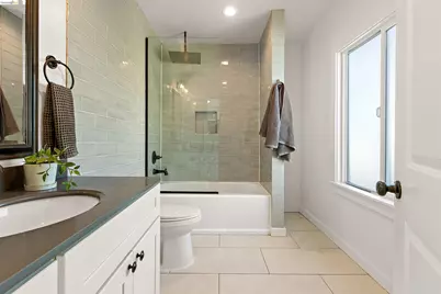 5030 Congress Ave, Oakland, CA 94601 - Photo 19