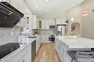 7880 La Quinta Ct, Pleasanton, CA 94588 - Photo 9
