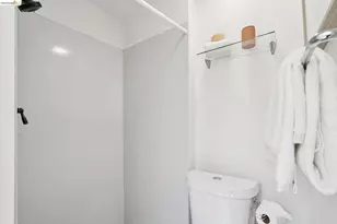 3631 Lyon Ave, Oakland, CA 94601 - Photo 31