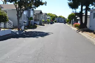 1358 Manuel Dr, Hayward, CA 94544 - Photo 5