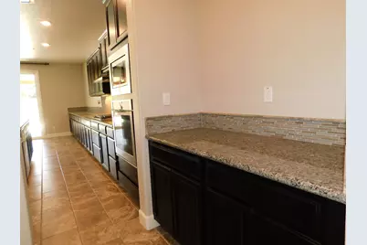 1090 Lavender St, Manteca, CA 95337 - Photo 7