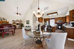 129 Deodar Dr, Pacheco, CA 94553 - Photo 7