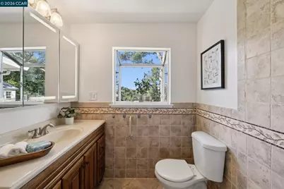 78 Claremont Ave, Orinda, CA 94563 - Photo 17