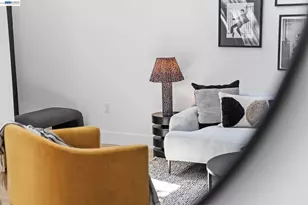 330 13th St, Oakland, CA 94612 - Photo 15