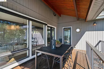 101 Taurus Ave, Oakland, CA 94611 - Photo 21