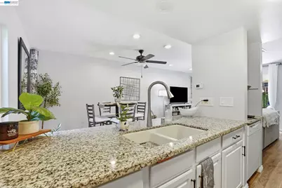 5505 Roundtree Dr #B, Concord, CA 94521 - Photo 11