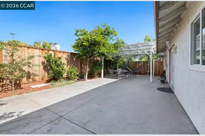 2024 Galway Dr, Pittsburg, CA 94565 - Photo 13