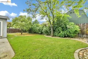 1040 Kapareil Dr, Tracy, CA 95376 - Photo 27