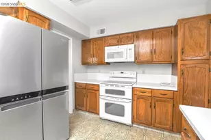 1040 Kapareil Dr, Tracy, CA 95376 - Photo 13