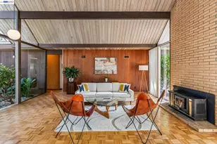 8077 Shay Dr, Oakland, CA 94605 - Photo 15